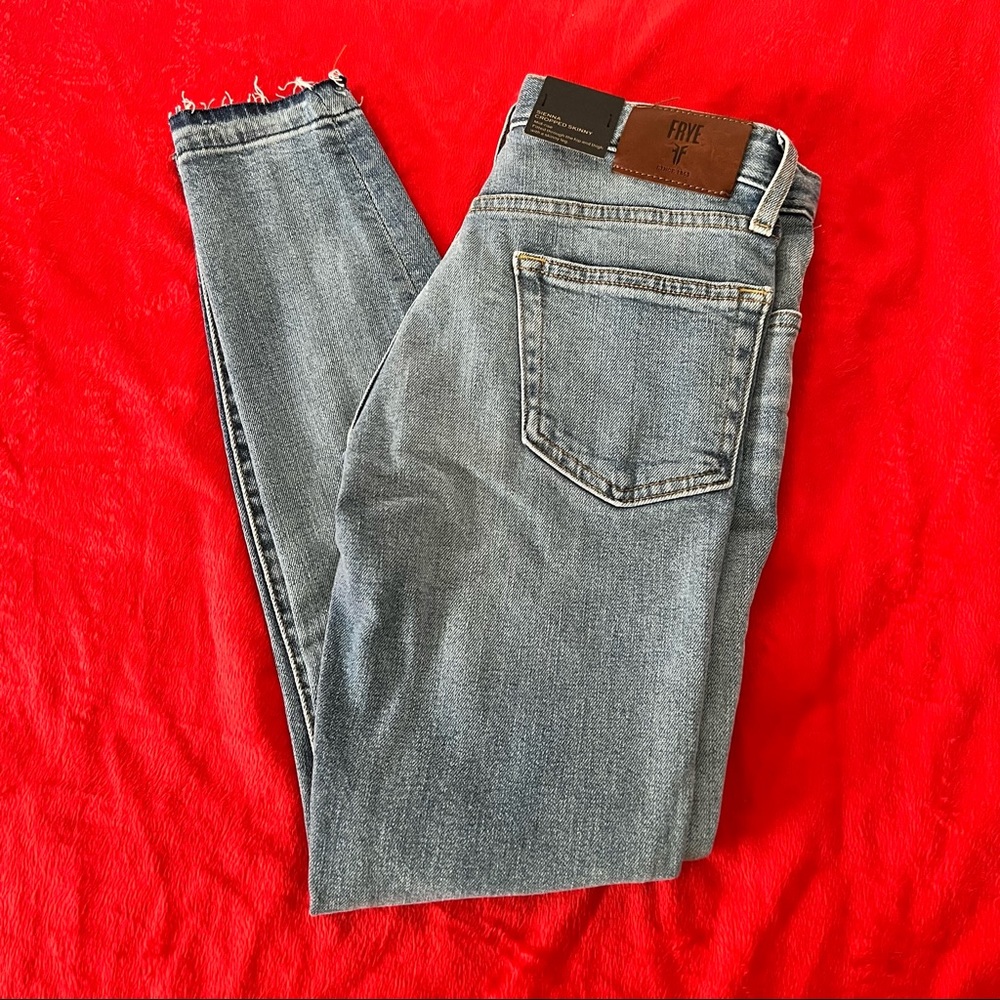 NWT Frye Sienna Cropped Skinny 25” Jeans - Picture 4 of 8